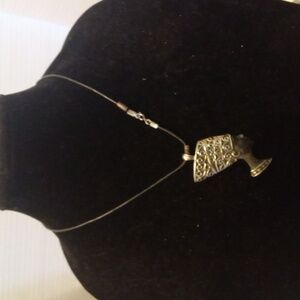 Queen Natify Necklace